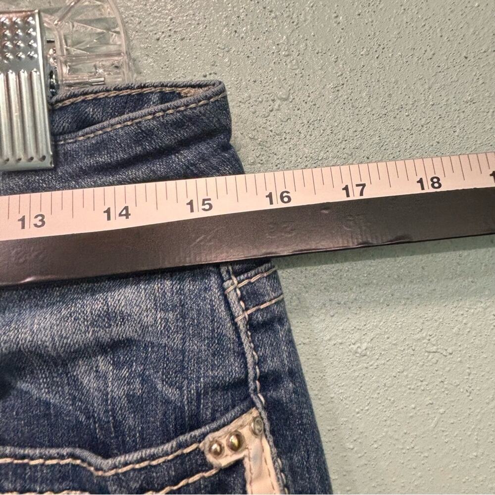 ⭐️ 3/$21 ⭐️ Love Nation Blue Ankle Cropped Jeans with Vintage Wash - Picture 10 of 12